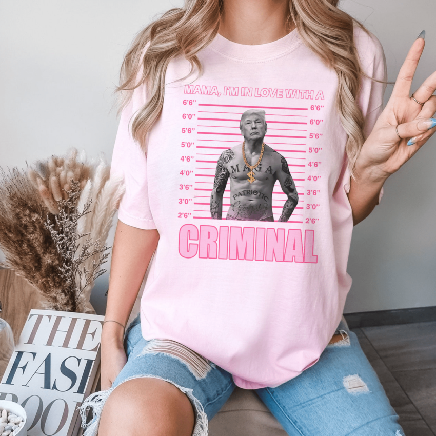 Trump Mama i’m in love with criminal shirt, Trump Unisex shirt, Trump Supporter Shirt